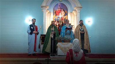 تحت القذف ونيران الحرب الامريكية .. الأرمن الأرثوذكس يحتفلون بـ«الشعانين» فى طهران