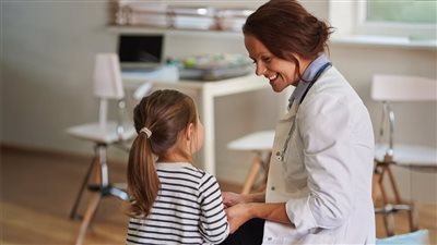 مجلس الدولة يحسم جدل احتساب إجازة رعاية الطبيبة للطفل ضمن مدة التكليف