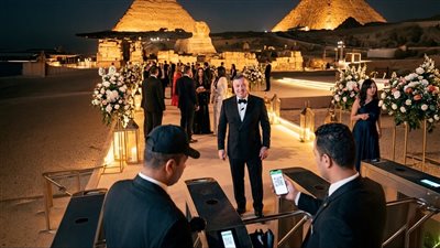 باسل سماقيه يستعد لزفاف ابنته الصغرى تحت سفح الهرم لابن صانع 