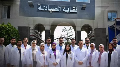 350 ألف صيدلي.. من المسؤول عن مستقبل المهنة ؟ 